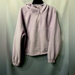 So brand from Kohls, women’s size XL periwinkle 1/4 zip sweatshirt. Worn once!